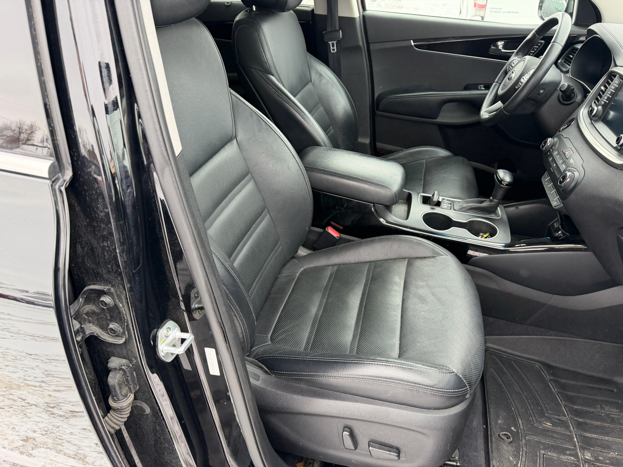 Kia Sorento AWD 4dr 3.3L SX 2016