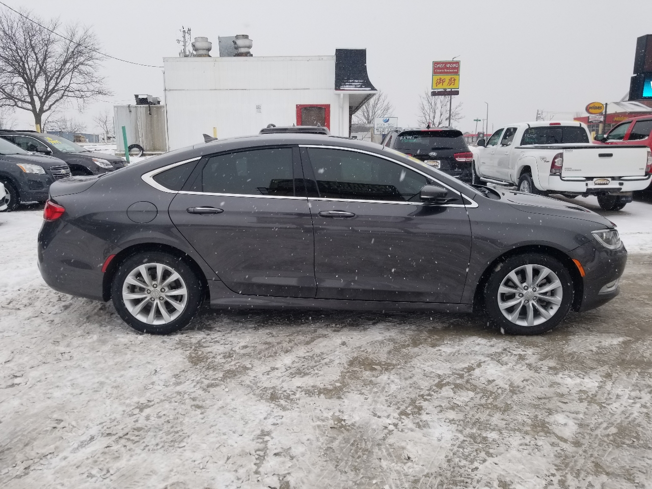 Chrysler 200 4dr Sdn C FWD 2016