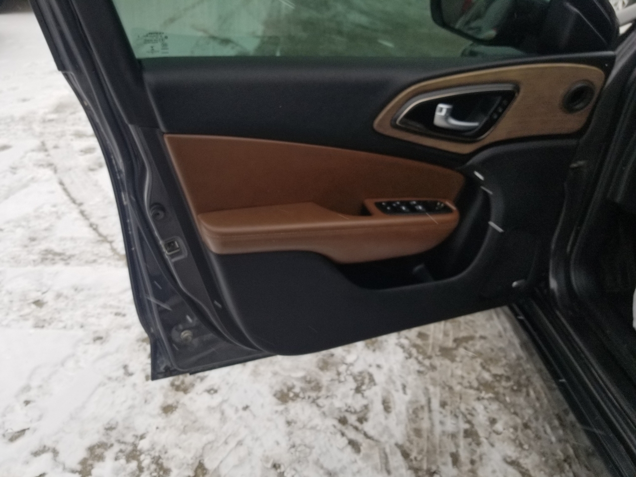 Chrysler 200 4dr Sdn C FWD 2016