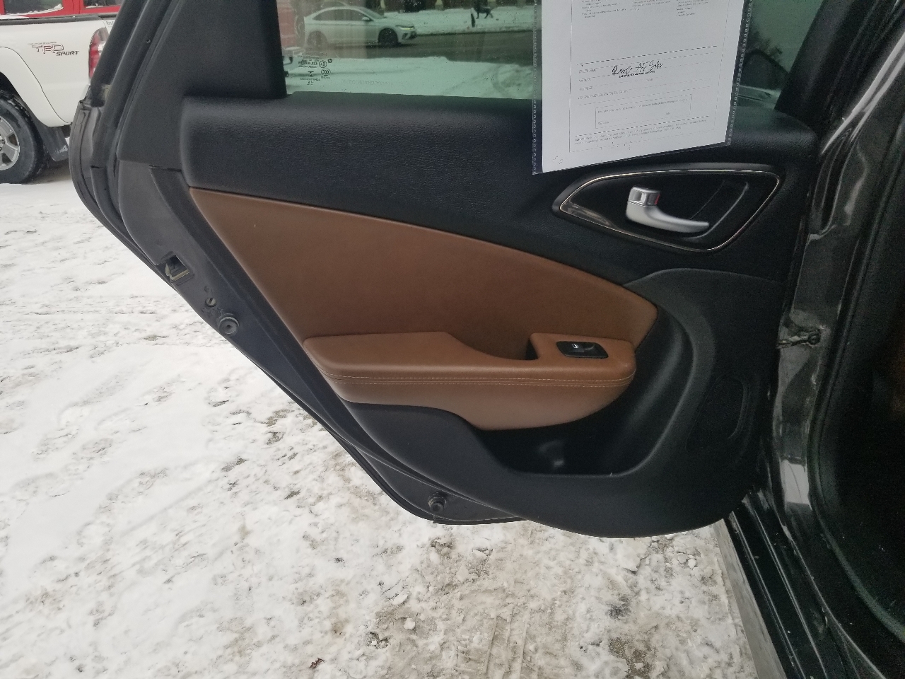 Chrysler 200 4dr Sdn C FWD 2016