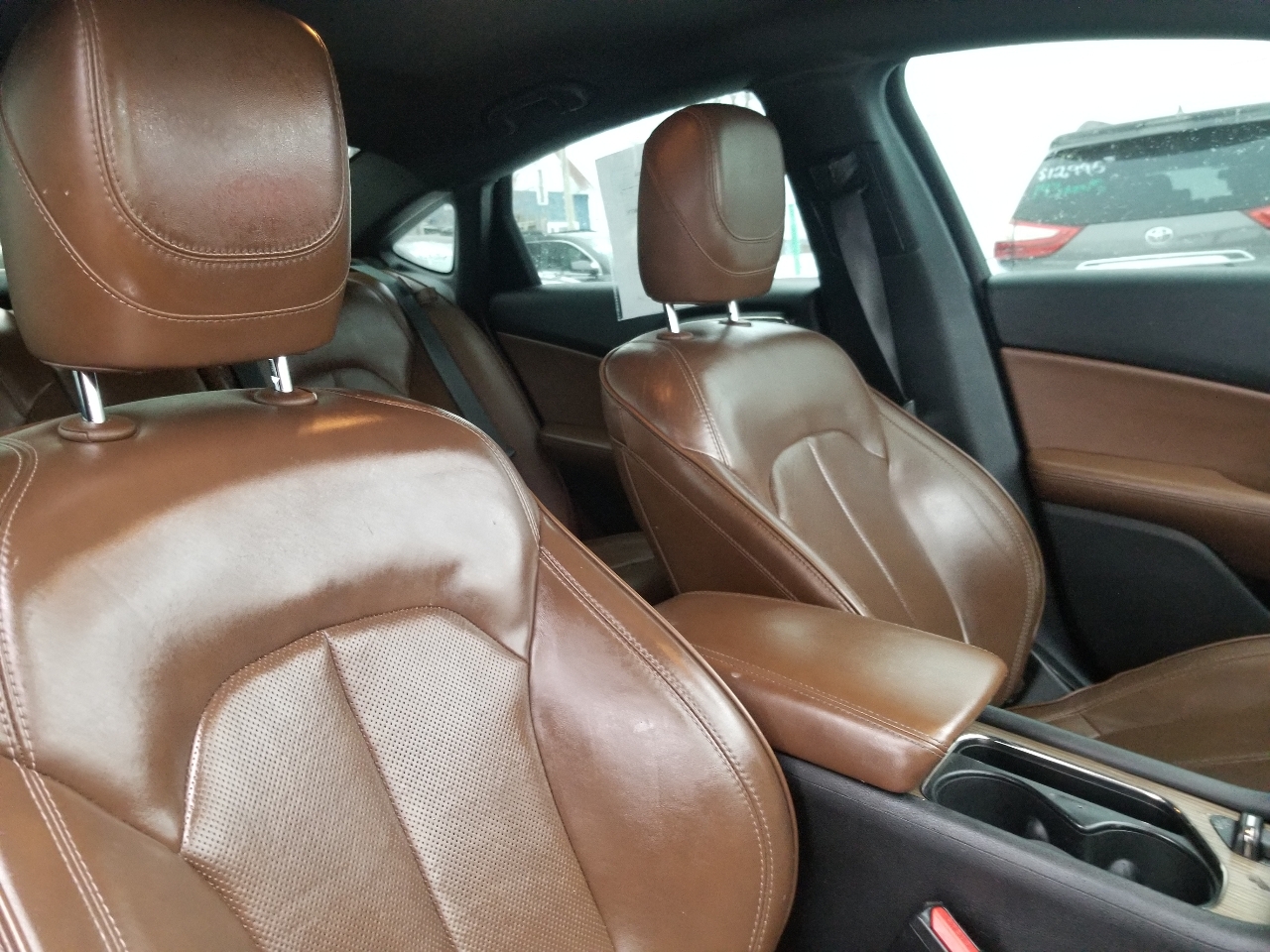 Chrysler 200 4dr Sdn C FWD 2016