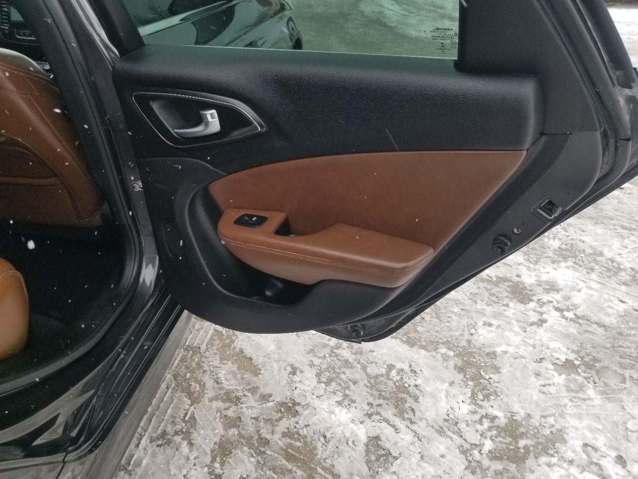 Chrysler 200 4dr Sdn C FWD 2016