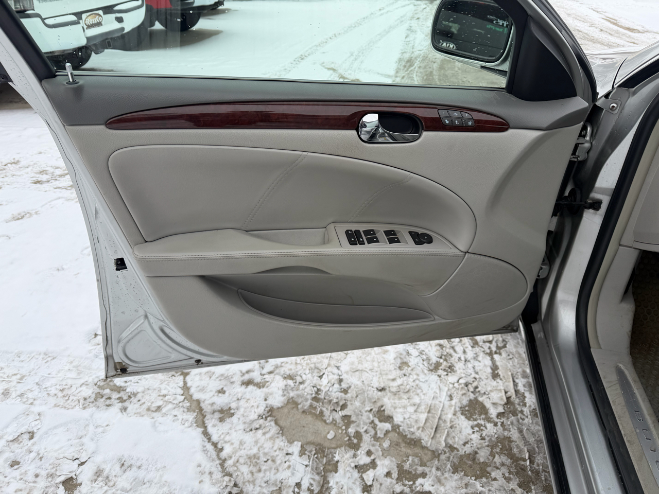 Buick Lucerne 4dr Sdn V6 CXL 2007