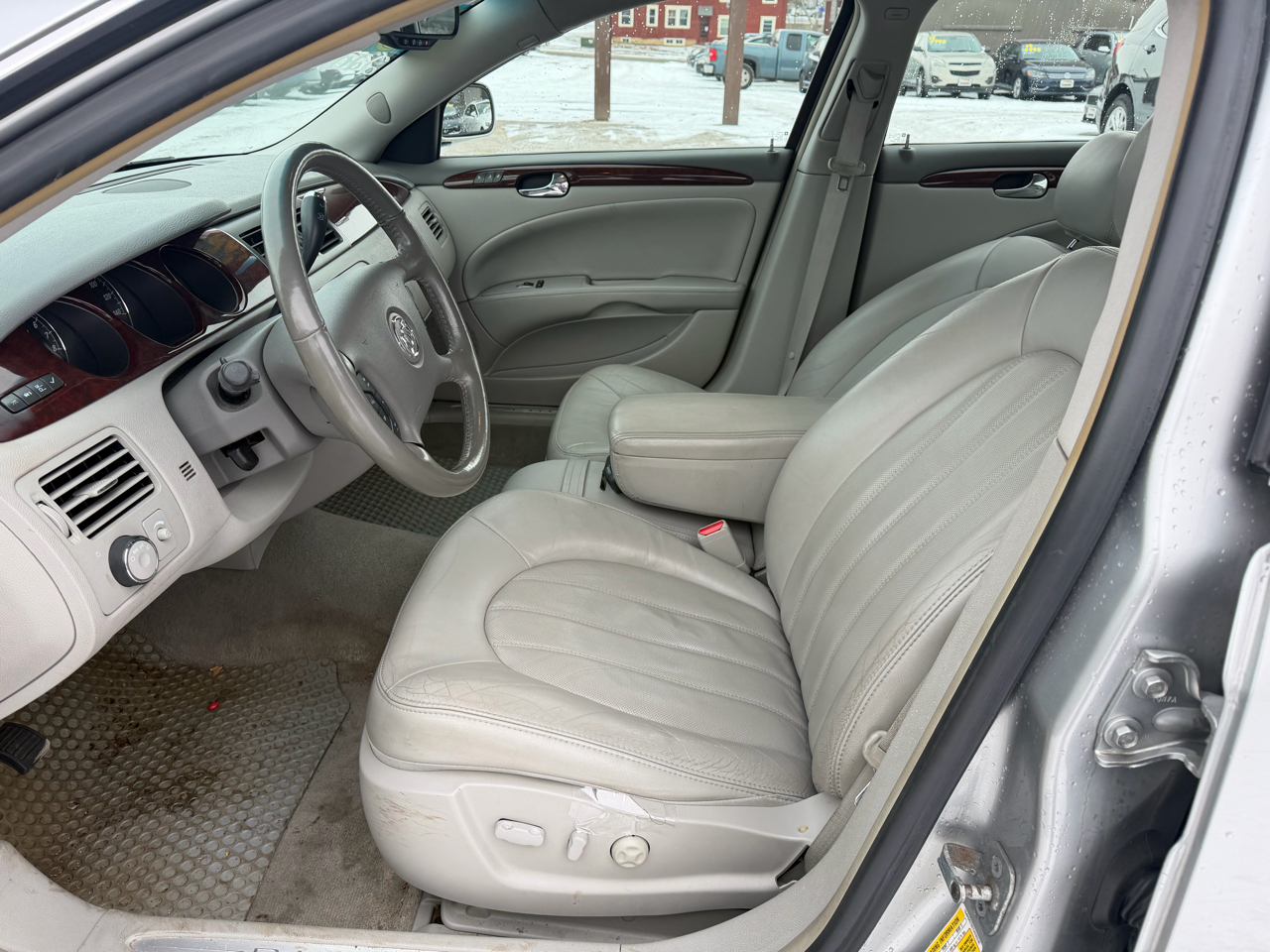 Buick Lucerne 4dr Sdn V6 CXL 2007