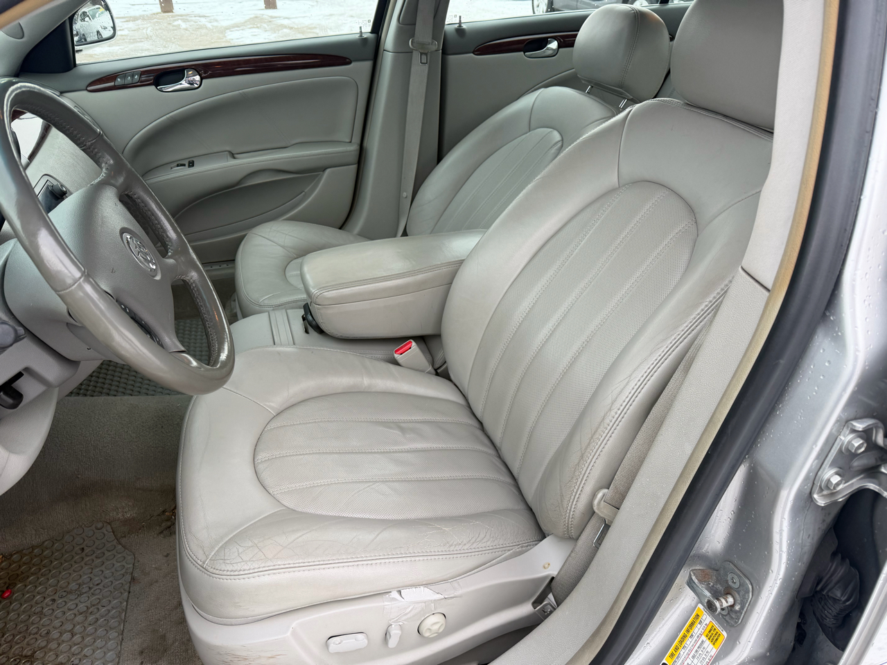 Buick Lucerne 4dr Sdn V6 CXL 2007