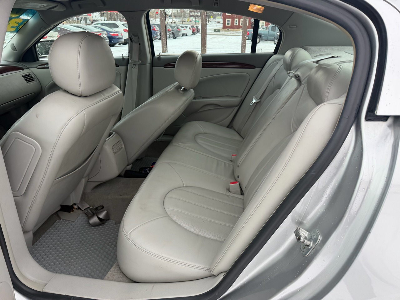 Buick Lucerne 4dr Sdn V6 CXL 2007