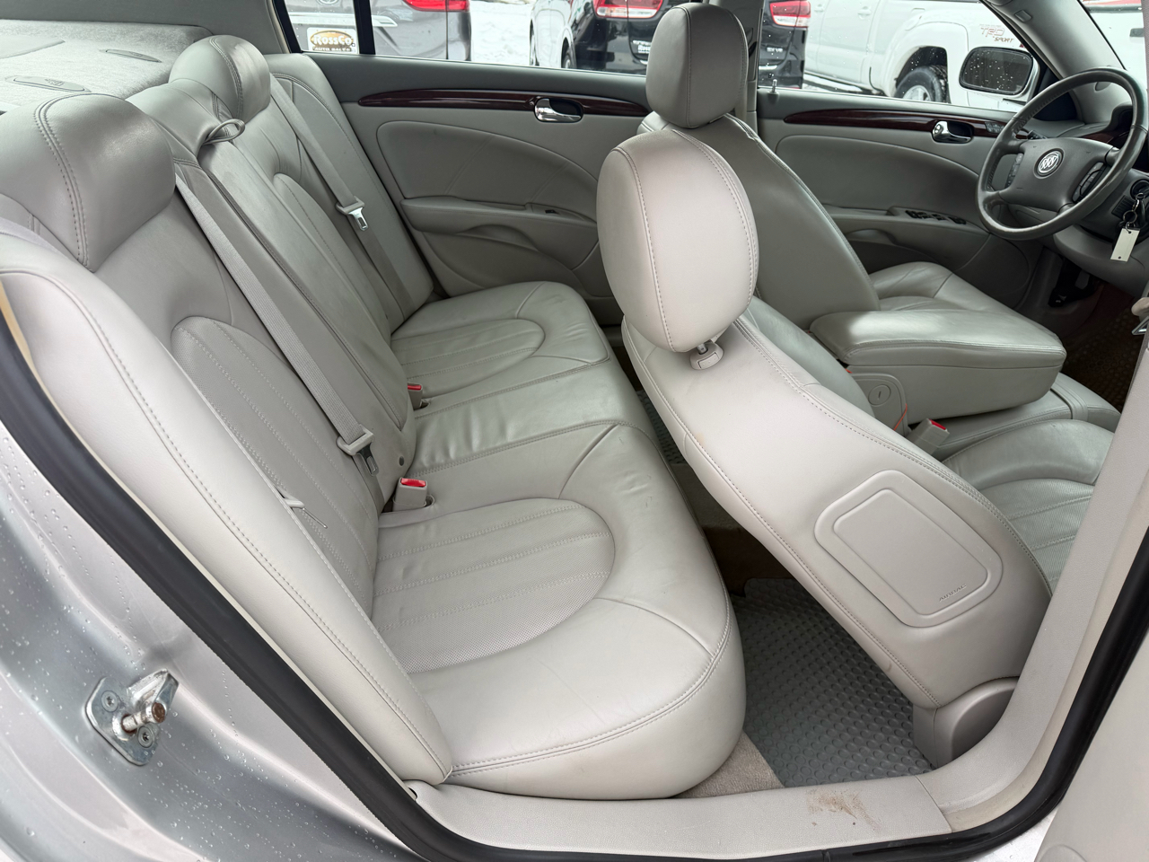 Buick Lucerne 4dr Sdn V6 CXL 2007