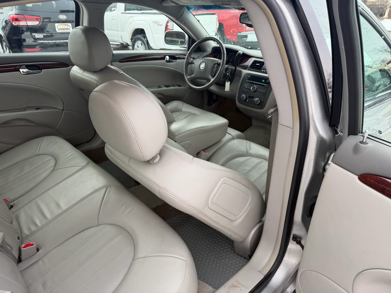 Buick Lucerne 4dr Sdn V6 CXL 2007