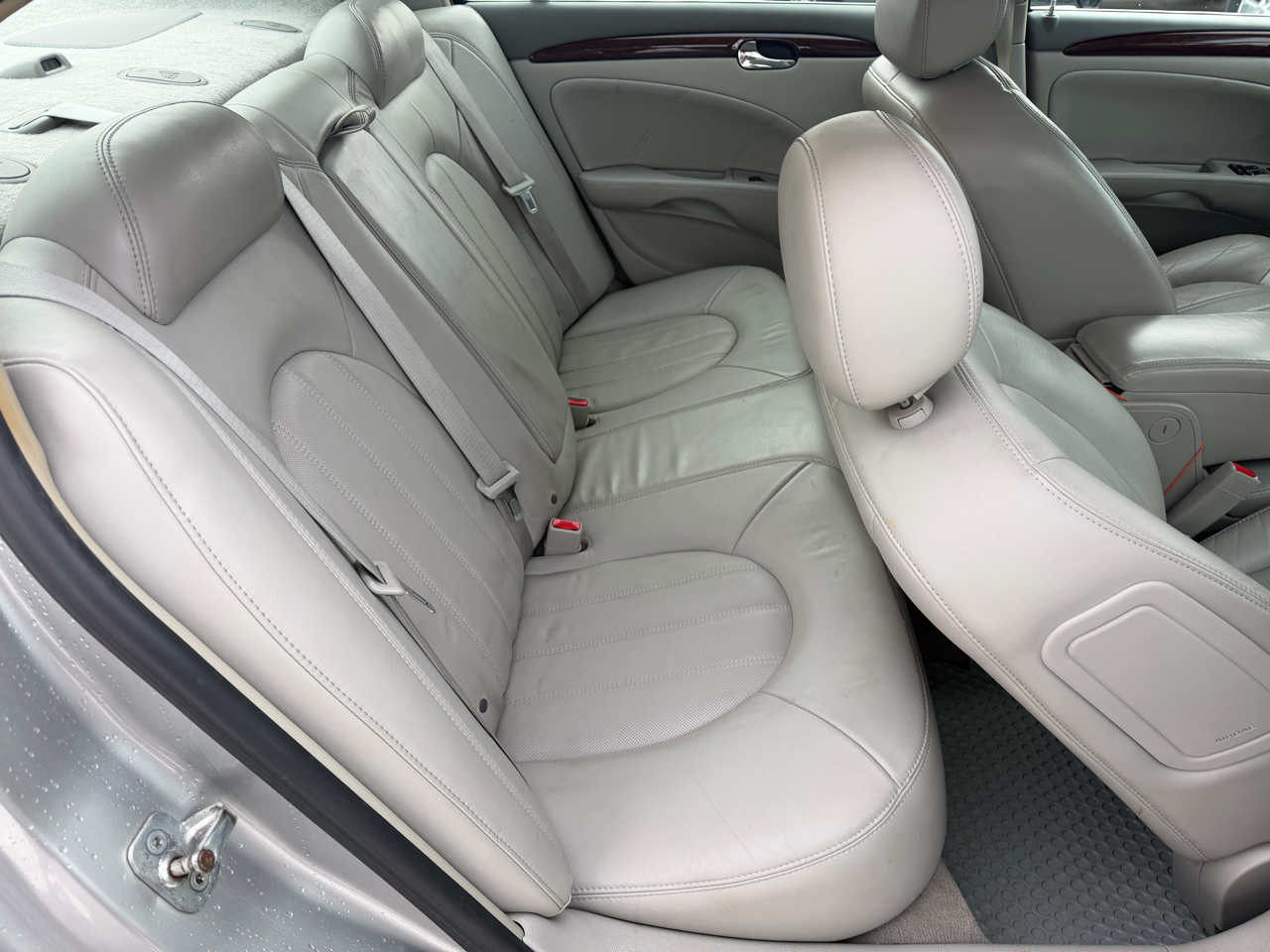 Buick Lucerne 4dr Sdn V6 CXL 2007