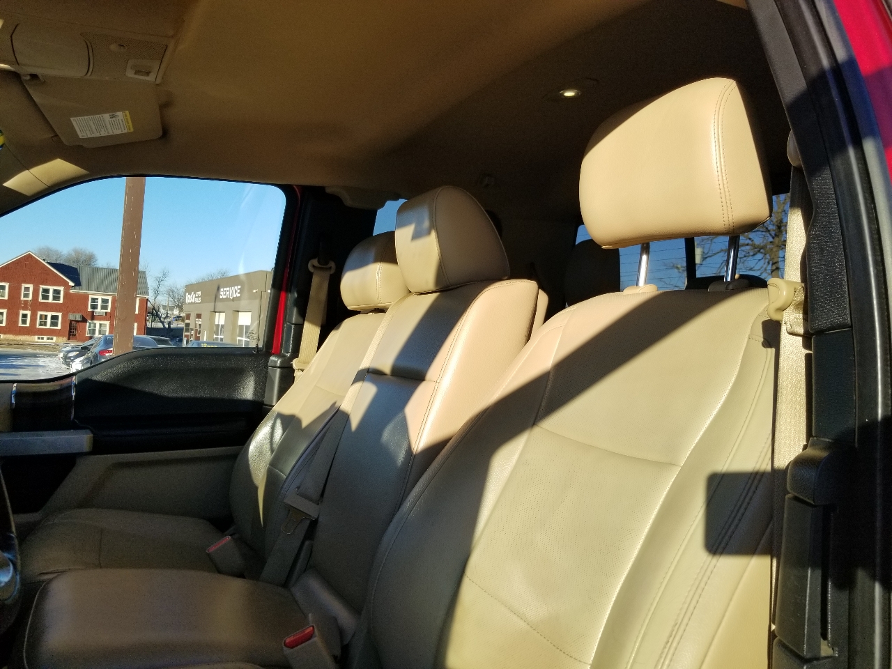 Ford F-150 2WD SuperCab 145" Lariat 2015