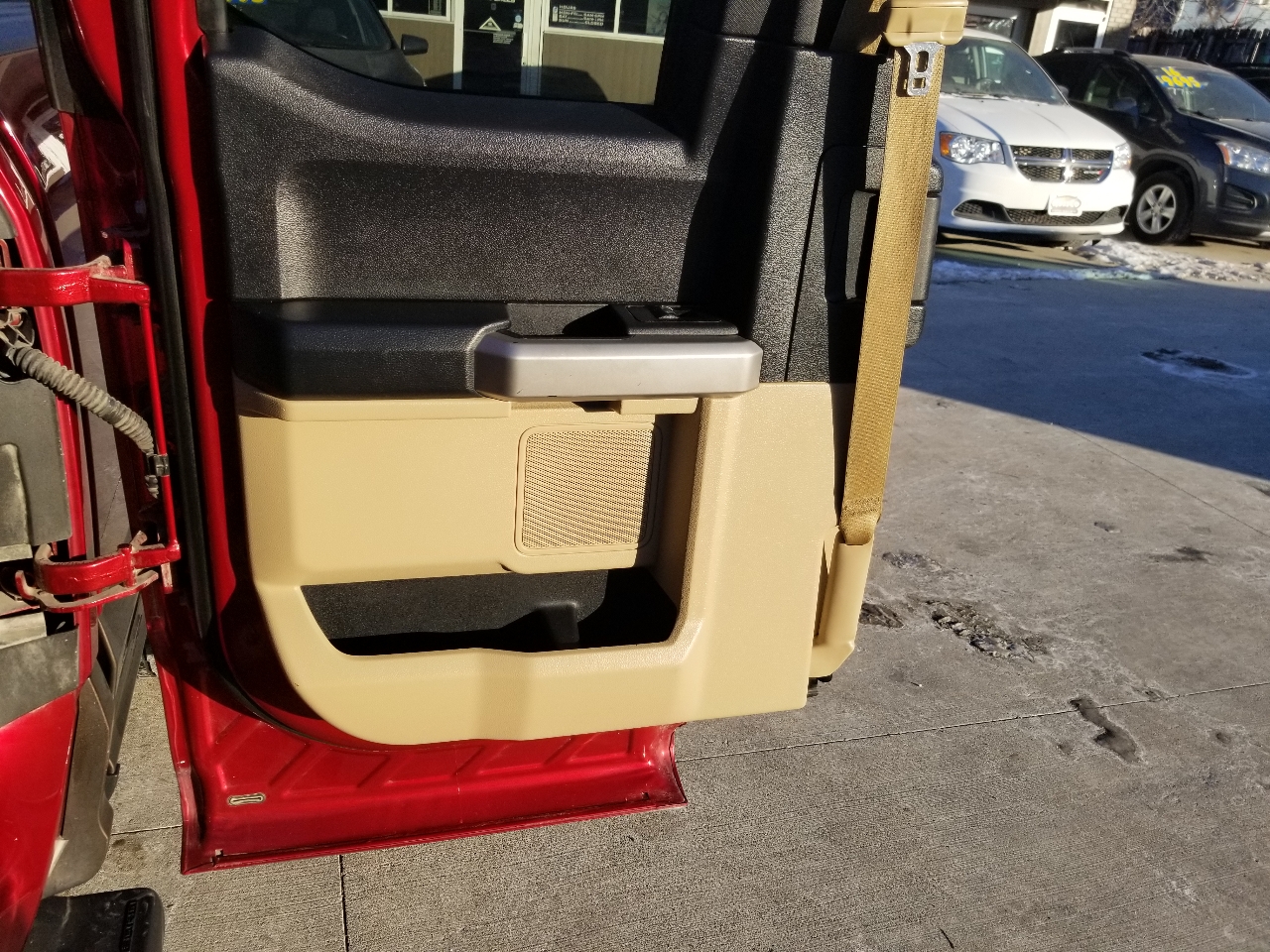 Ford F-150 2WD SuperCab 145" Lariat 2015