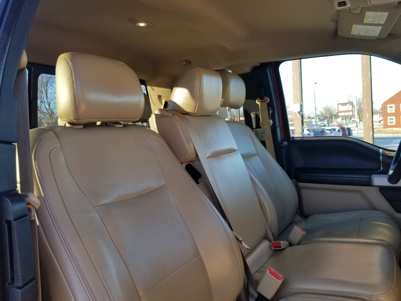 Ford F-150 2WD SuperCab 145" Lariat 2015