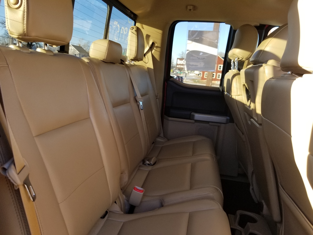 Ford F-150 2WD SuperCab 145" Lariat 2015