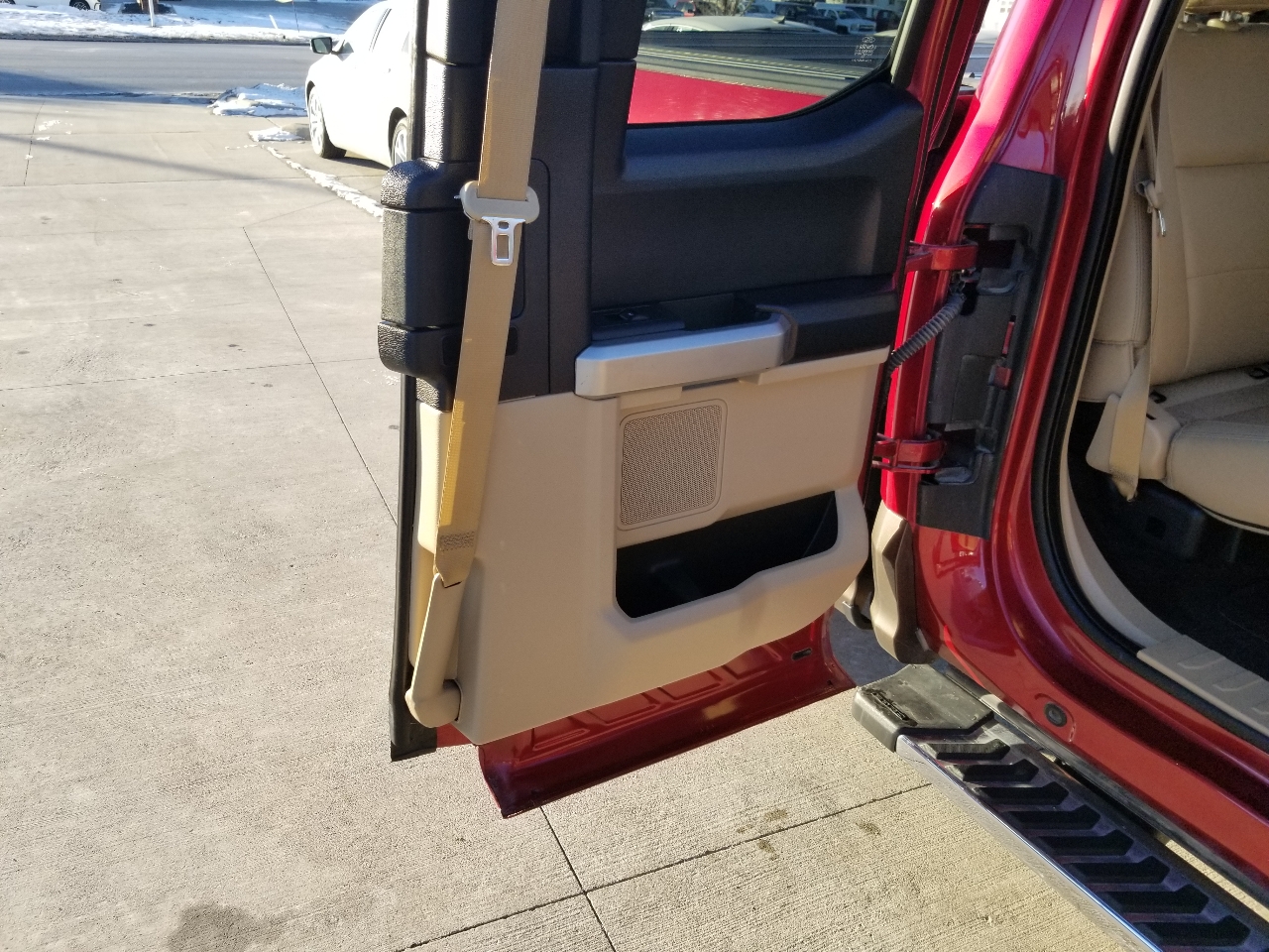 Ford F-150 2WD SuperCab 145" Lariat 2015