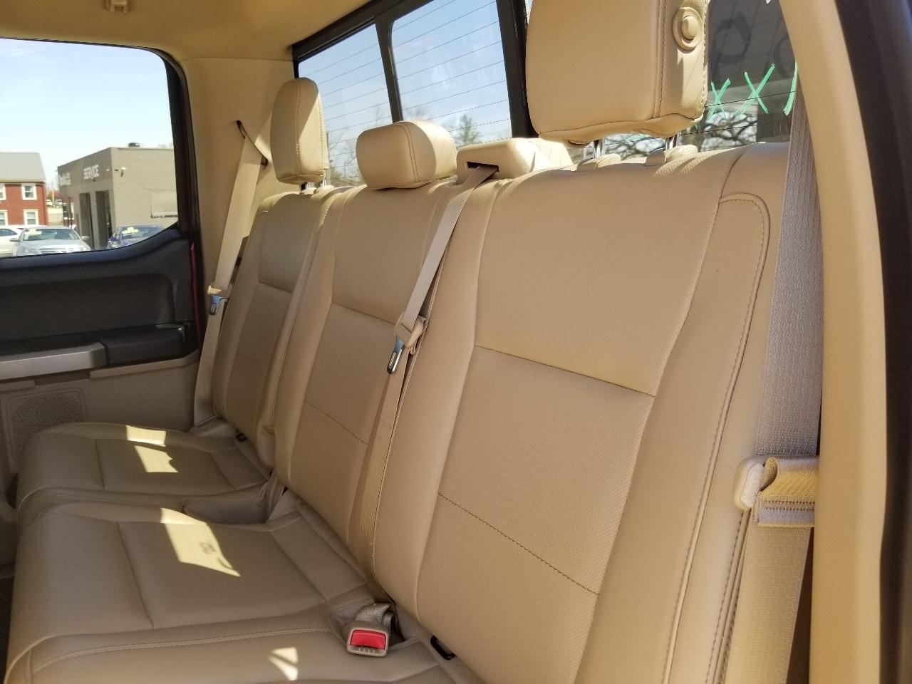 Ford F-150 2WD SuperCab 145" Lariat 2015