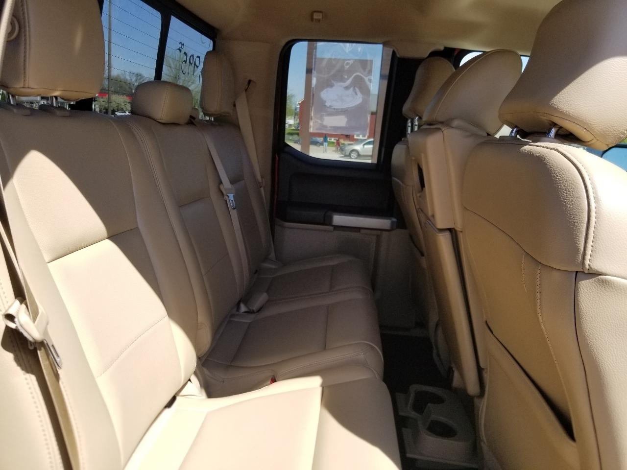 Ford F-150 2WD SuperCab 145" Lariat 2015