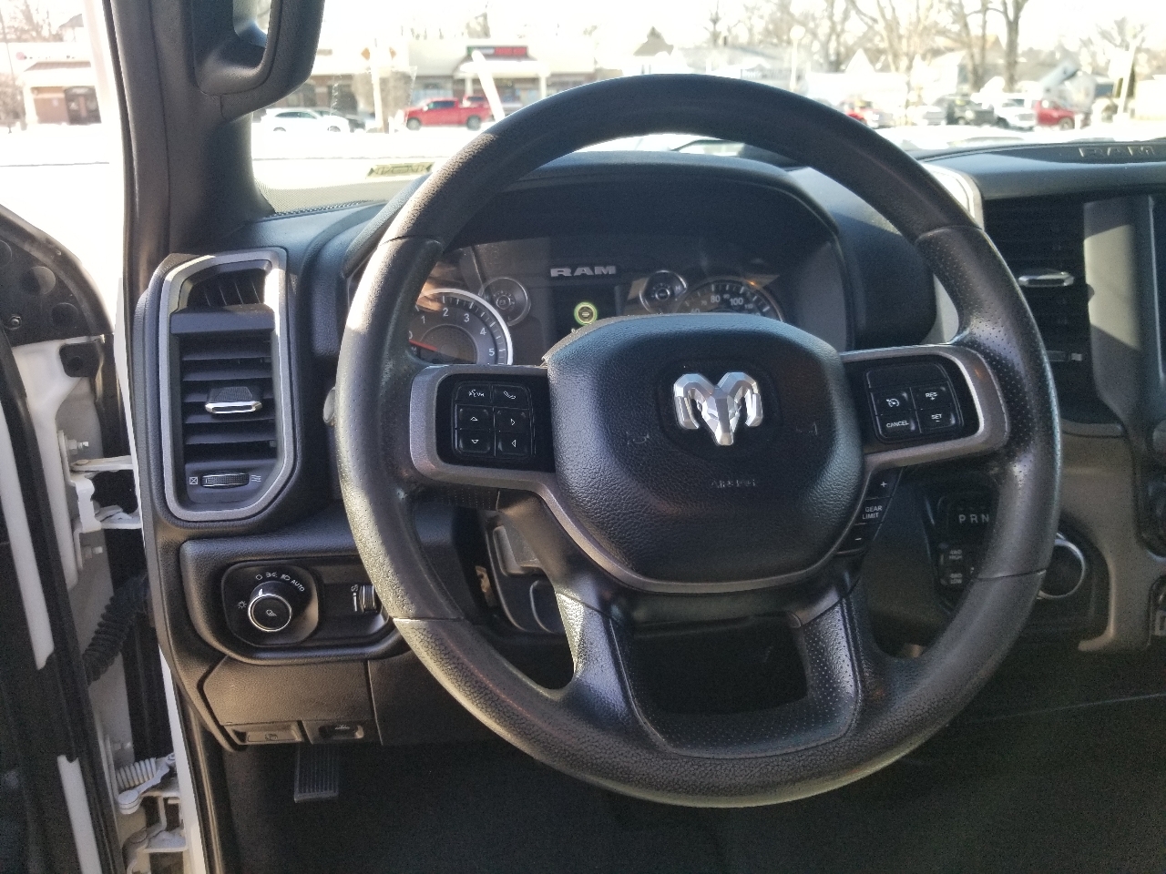 RAM 2500 Tradesman 4x4 Crew Cab 6'4" Box 2021