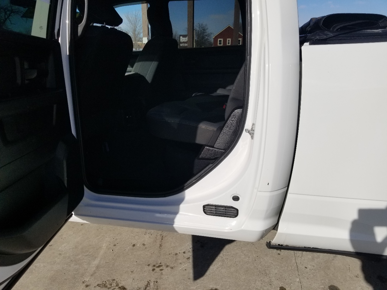 RAM 2500 Tradesman 4x4 Crew Cab 6'4" Box 2021