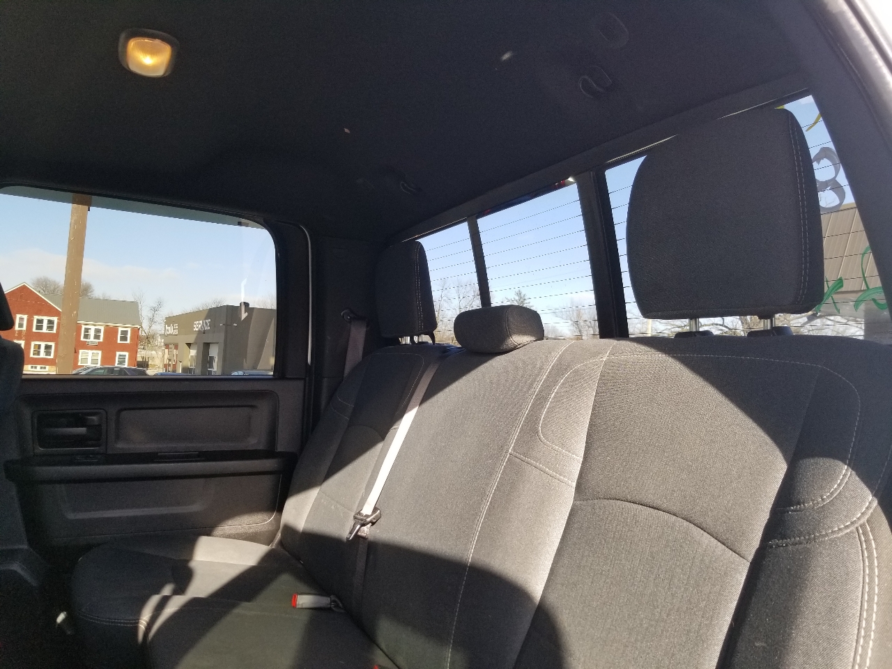 RAM 2500 Tradesman 4x4 Crew Cab 6'4" Box 2021