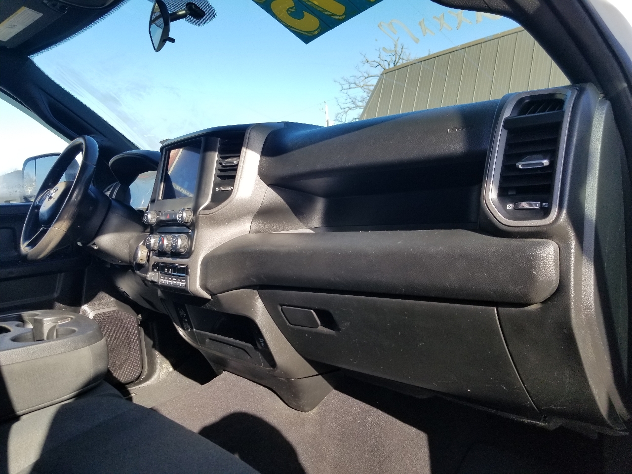 RAM 2500 Tradesman 4x4 Crew Cab 6'4" Box 2021