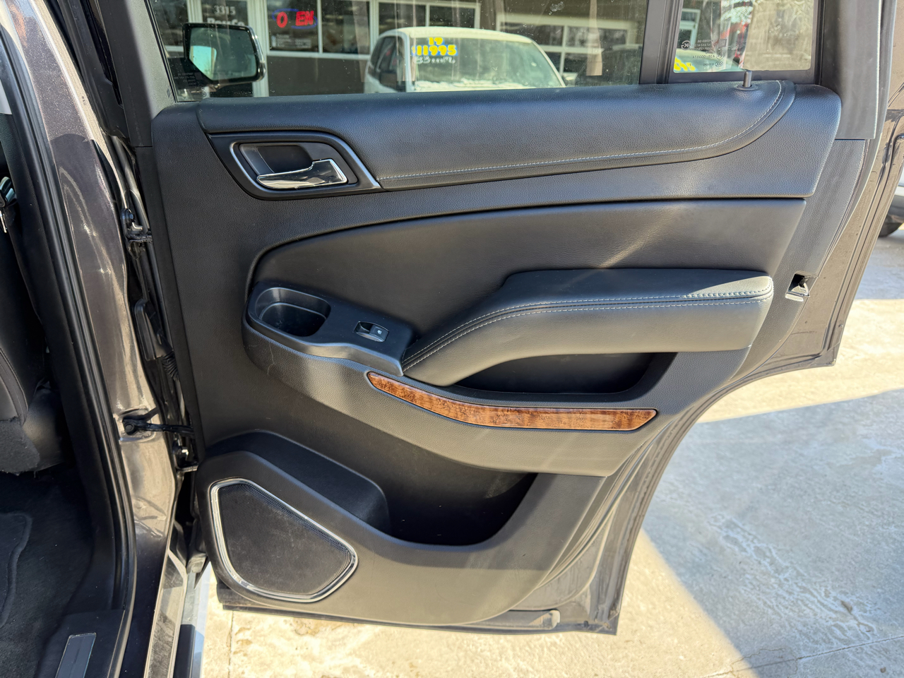 Chevrolet Tahoe 4WD 4dr Premier 2018