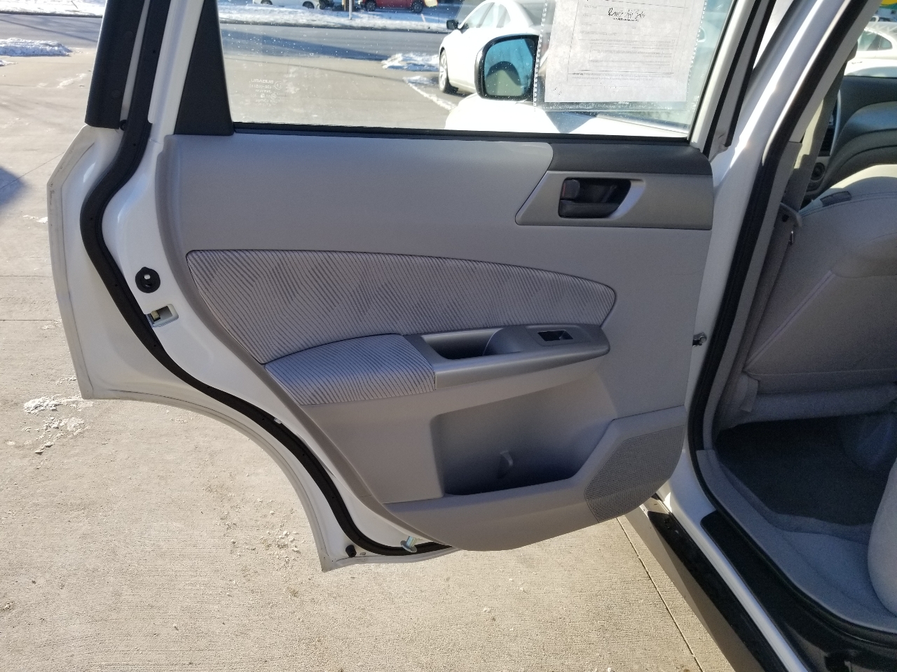 Subaru Forester 4dr Auto 2.5X 2010