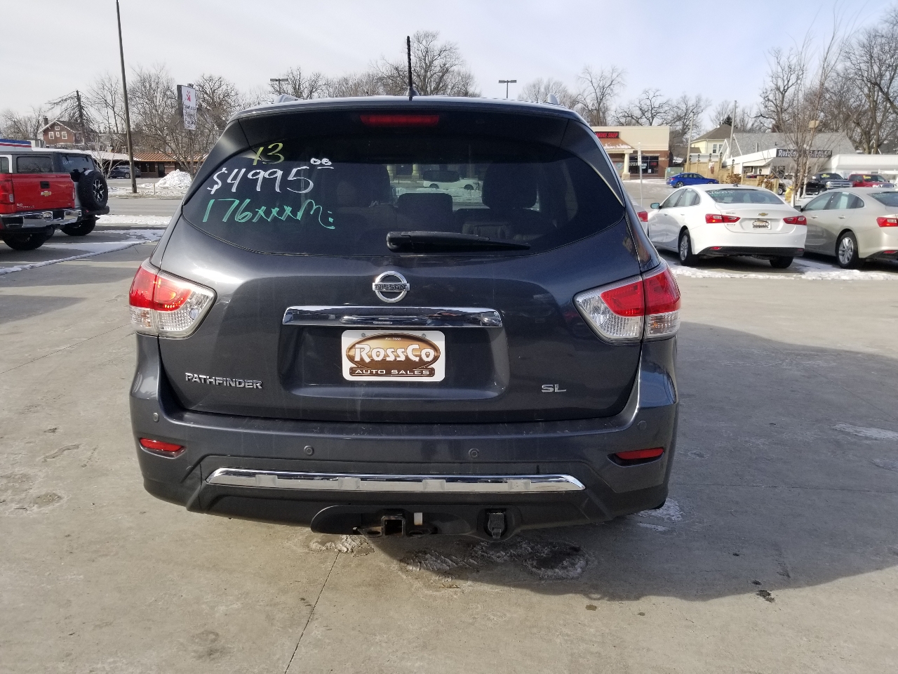 Nissan Pathfinder FWD S 2013