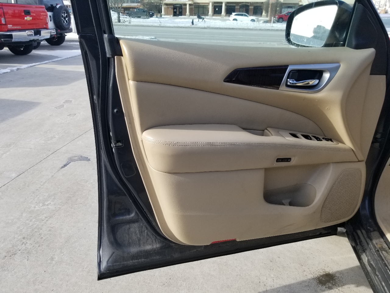 Nissan Pathfinder FWD S 2013