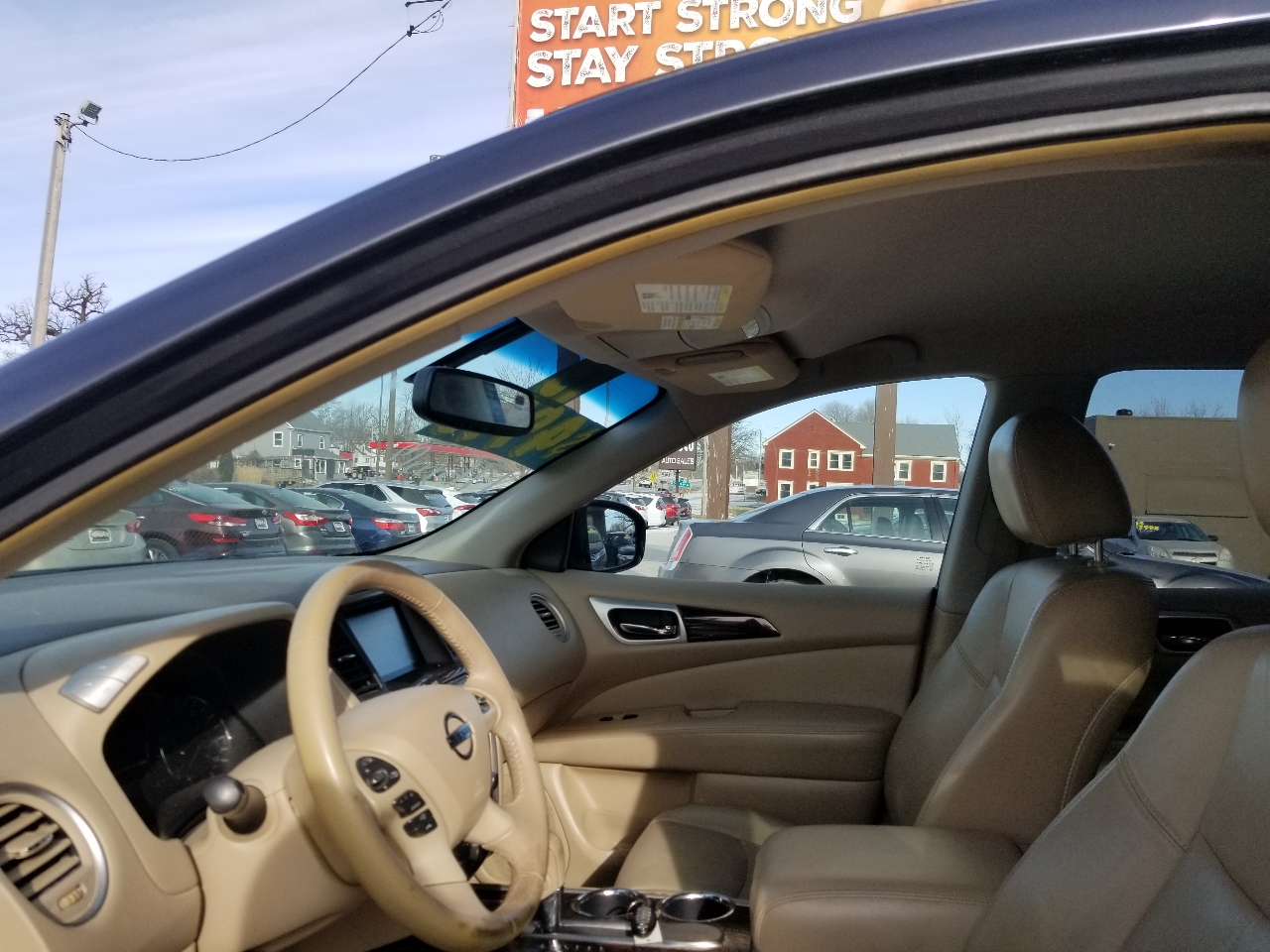 Nissan Pathfinder FWD S 2013