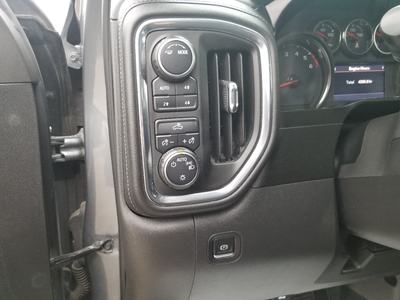 Chevrolet Silverado 1500 4WD Crew Cab 153.0" LT w/1LT 2021