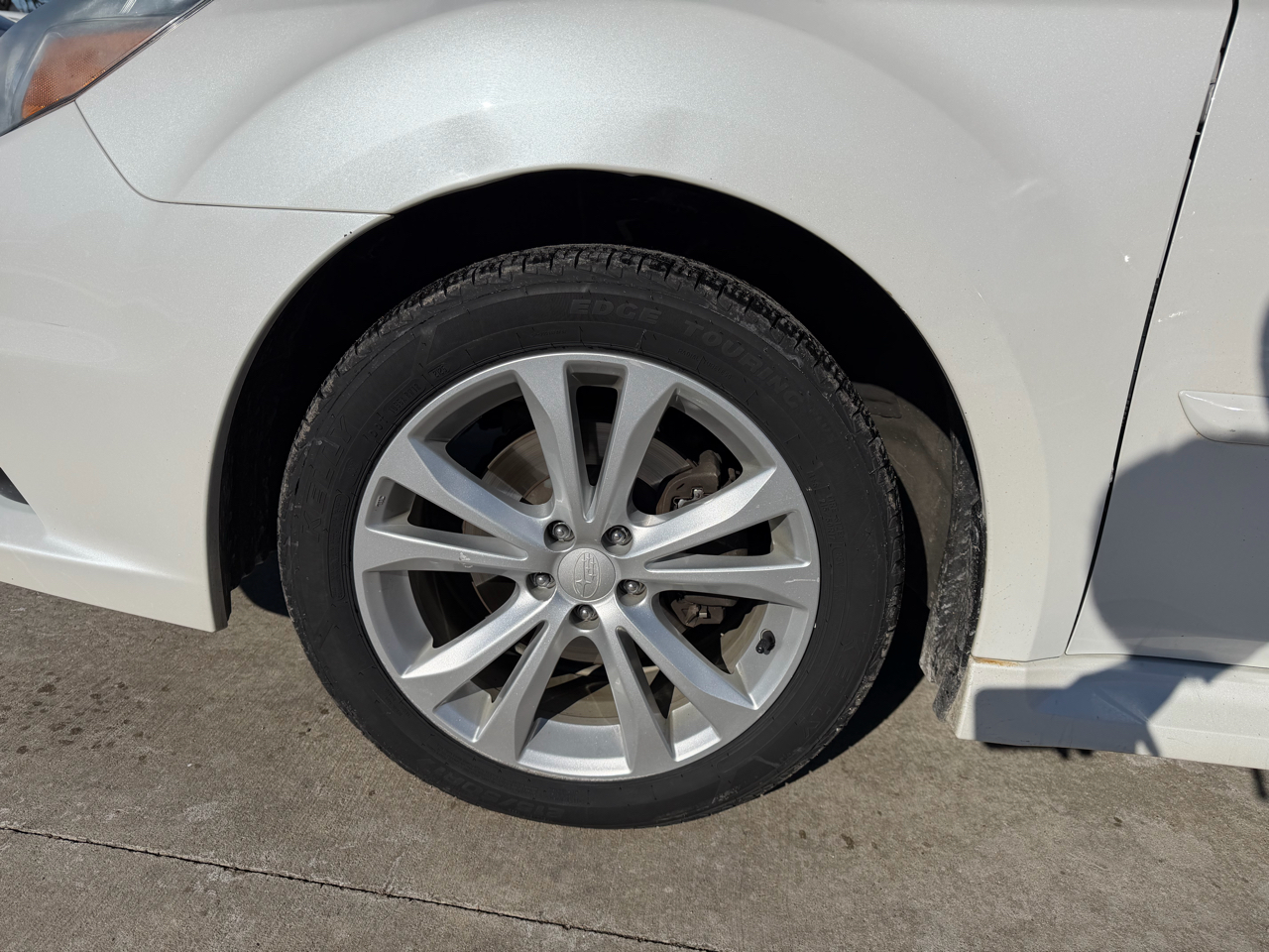 Subaru Legacy 4dr Sdn H4 Auto 2.5i Premium 2013