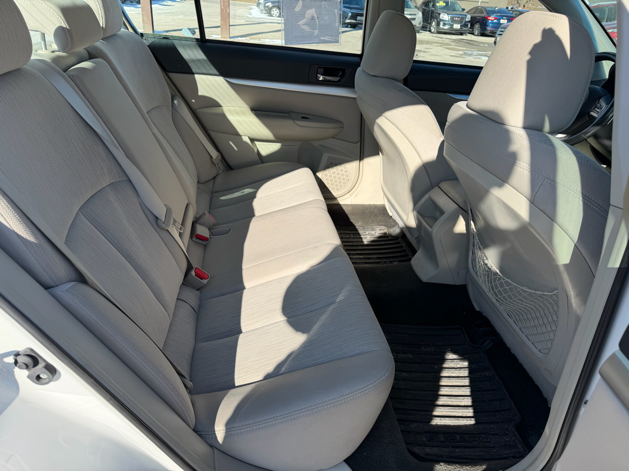 Subaru Legacy 4dr Sdn H4 Auto 2.5i Premium 2013