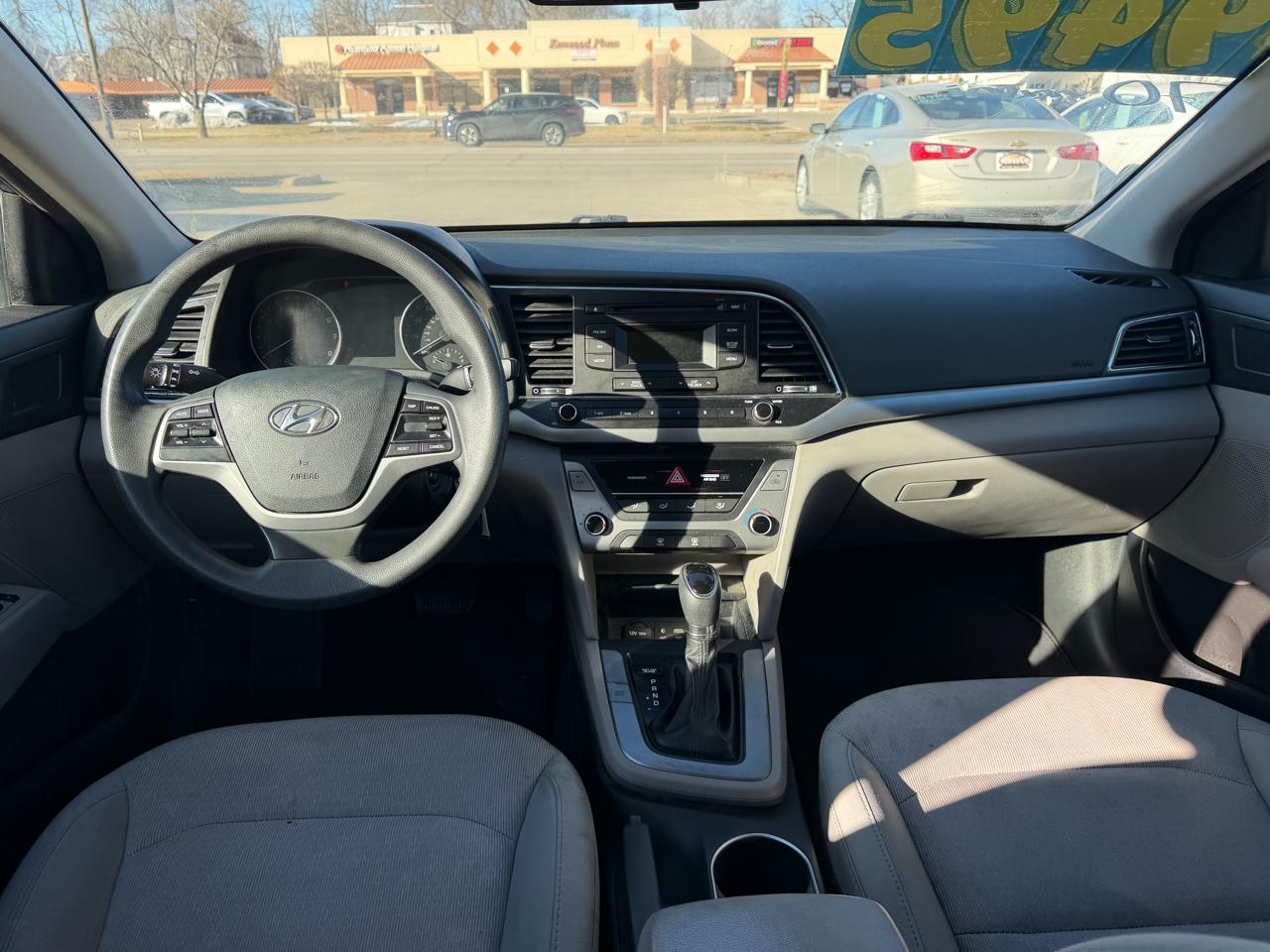Hyundai Elantra SE 4D Sedan 2017