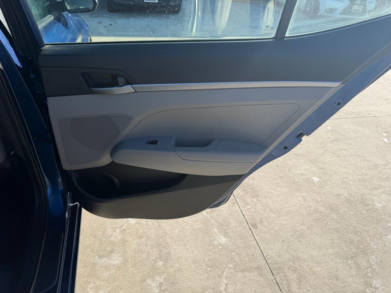 Hyundai Elantra SE 4D Sedan 2017