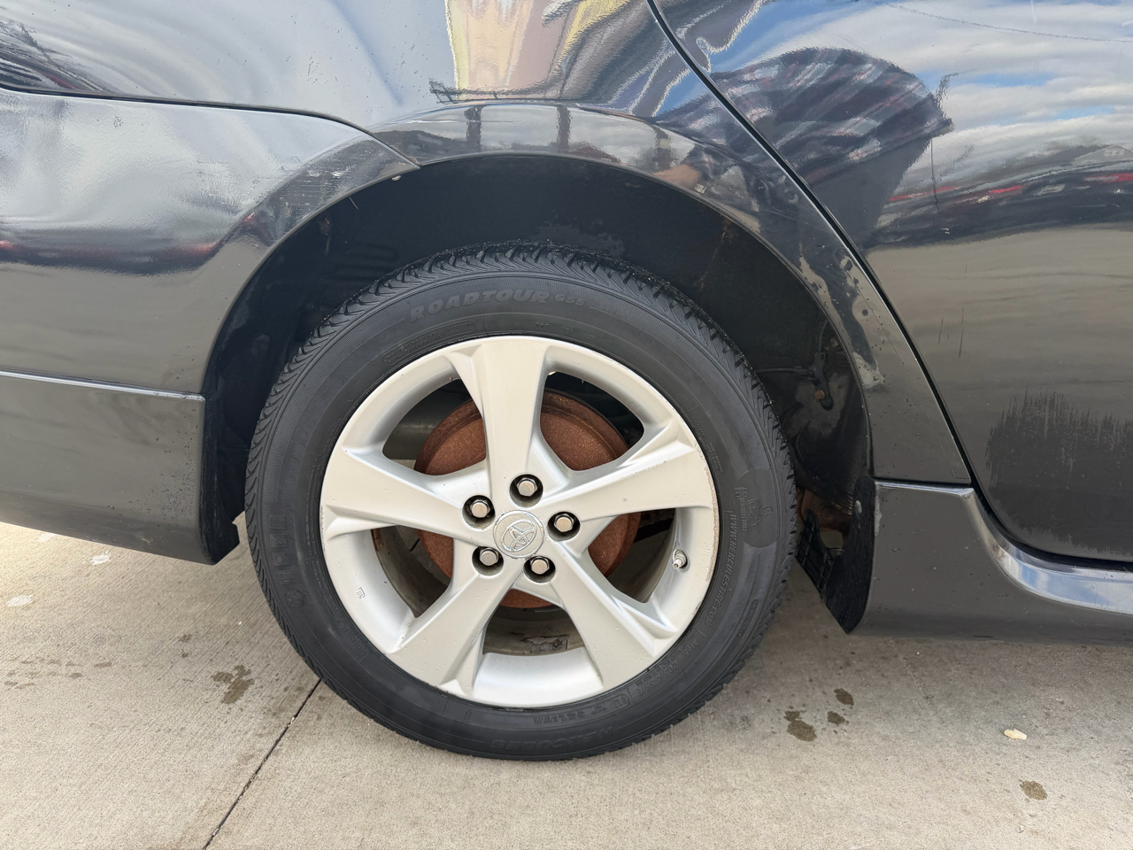 Toyota Corolla 4dr Sdn Auto LE (Natl) 2011