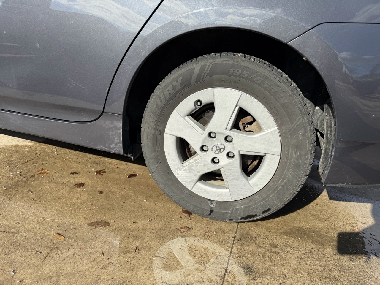 Toyota Prius 5dr HB II (Natl) 2011