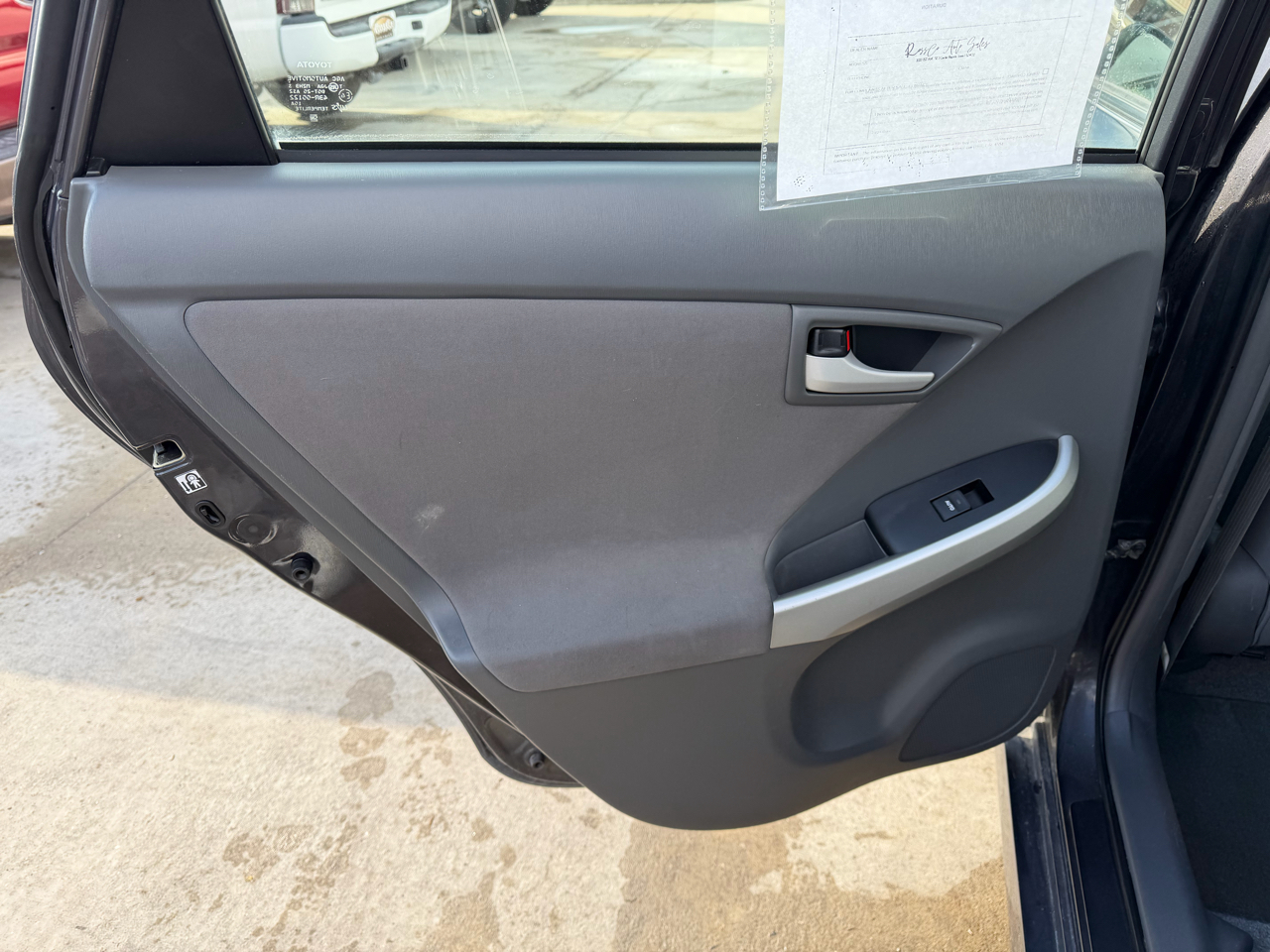 Toyota Prius 5dr HB II (Natl) 2011