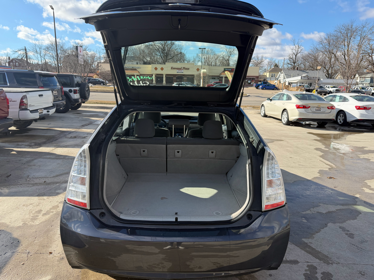 Toyota Prius 5dr HB II (Natl) 2011