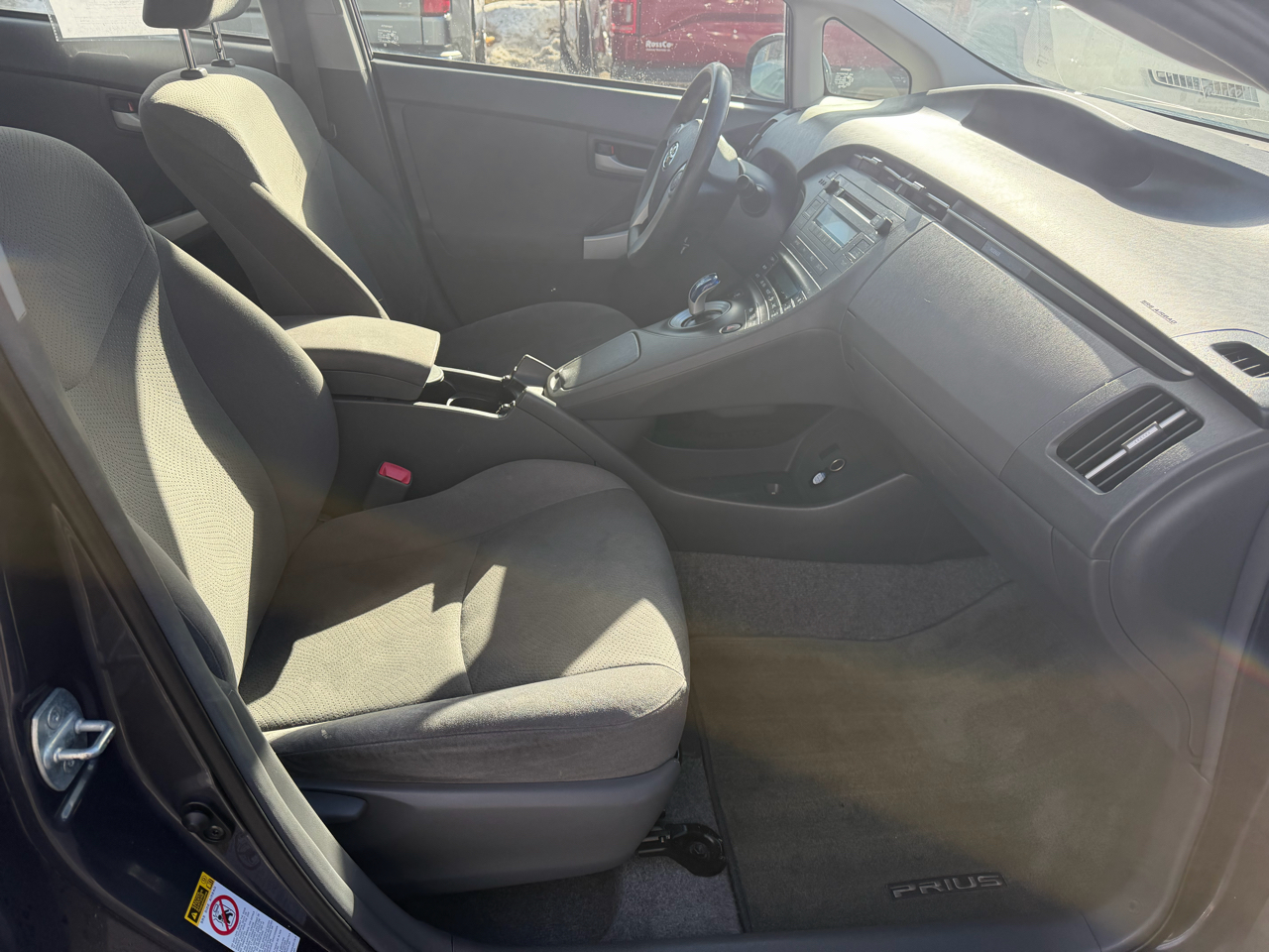 Toyota Prius 5dr HB II (Natl) 2011