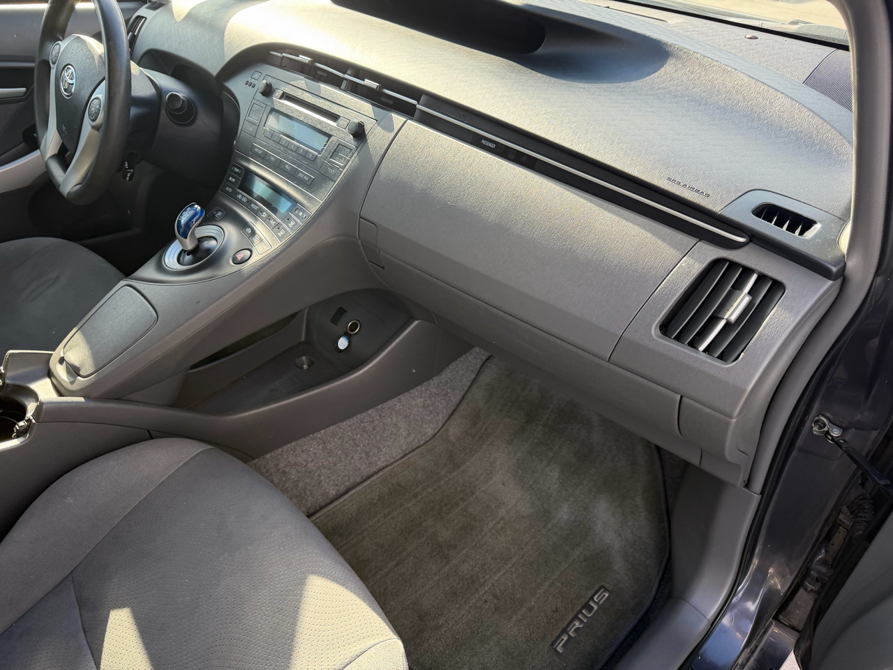 Toyota Prius 5dr HB II (Natl) 2011