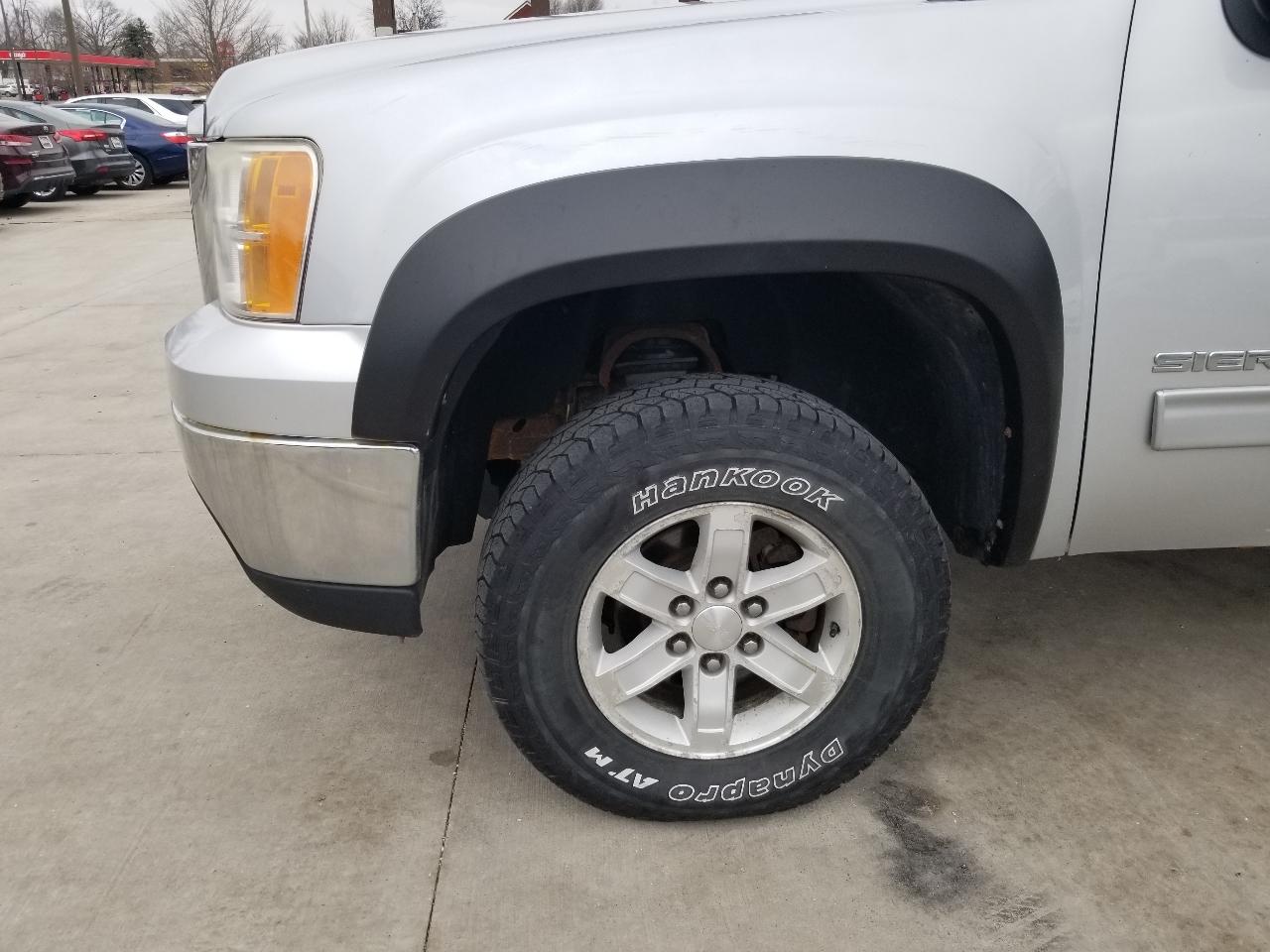 GMC Sierra 1500 4WD Ext Cab 143.5" SLE 2013