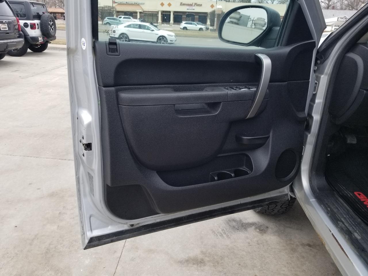 GMC Sierra 1500 4WD Ext Cab 143.5" SLE 2013