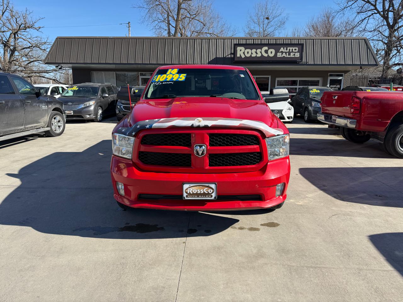 RAM 1500 4WD Crew Cab 140.5" Express 2014