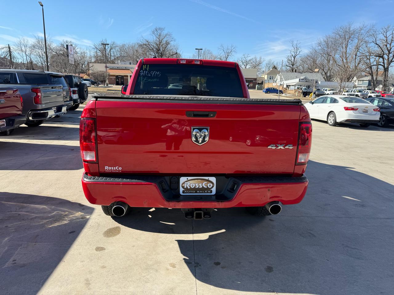 RAM 1500 4WD Crew Cab 140.5" Express 2014