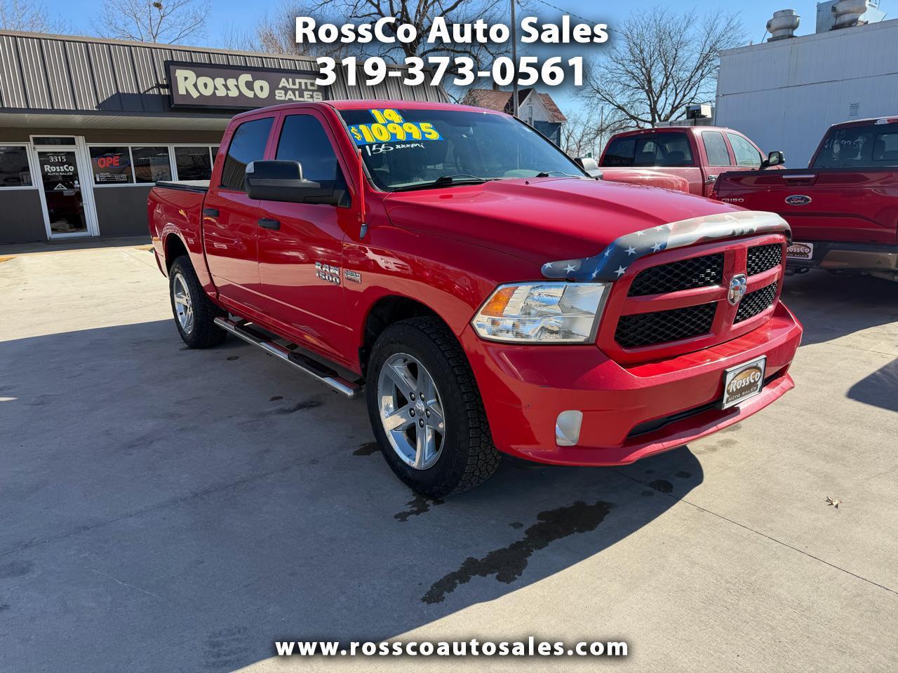 RAM 1500 4WD Crew Cab 140.5" Express 2014