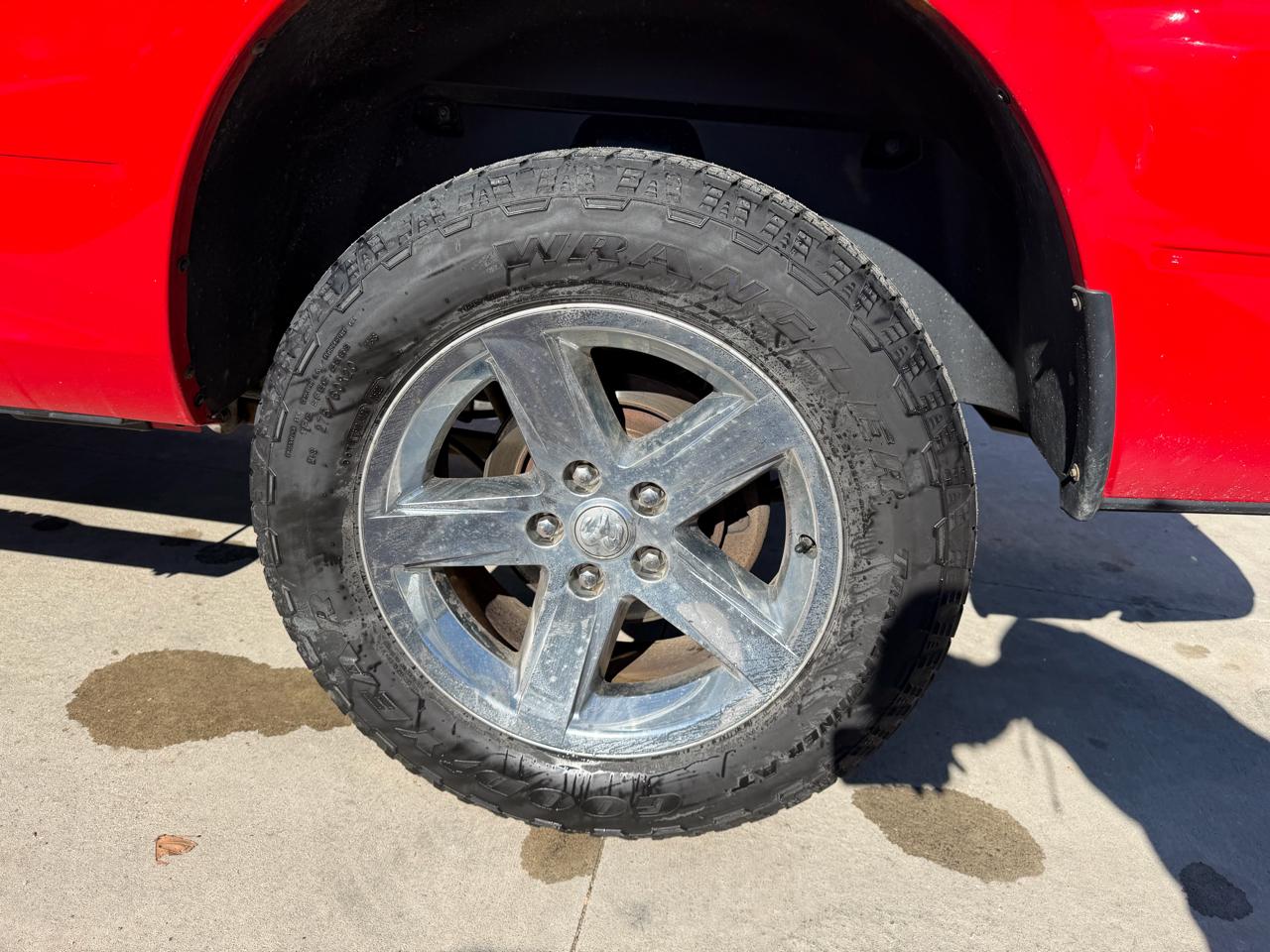 RAM 1500 4WD Crew Cab 140.5" Express 2014