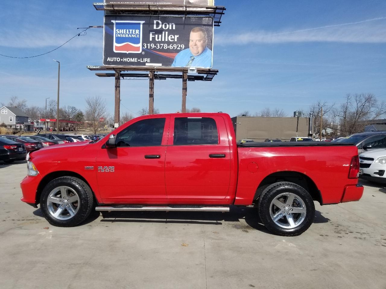 RAM 1500 4WD Crew Cab 140.5" Express 2014