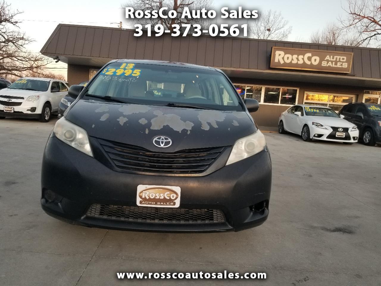 Toyota Sienna 5dr 7-Pass Van V6 L FWD (Natl) 2013