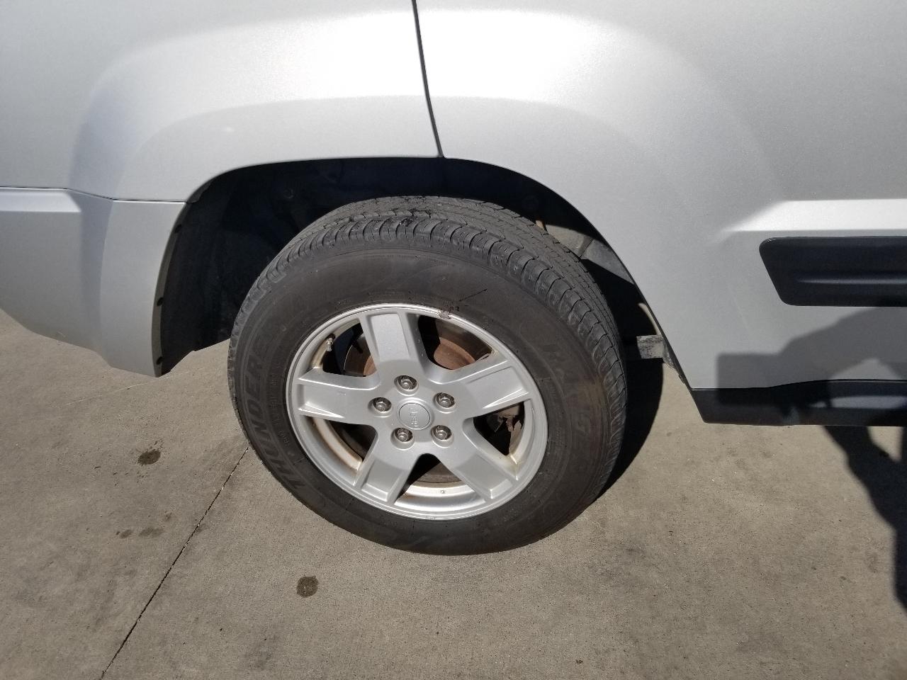 Jeep Grand Cherokee 4dr Laredo 4WD 2005