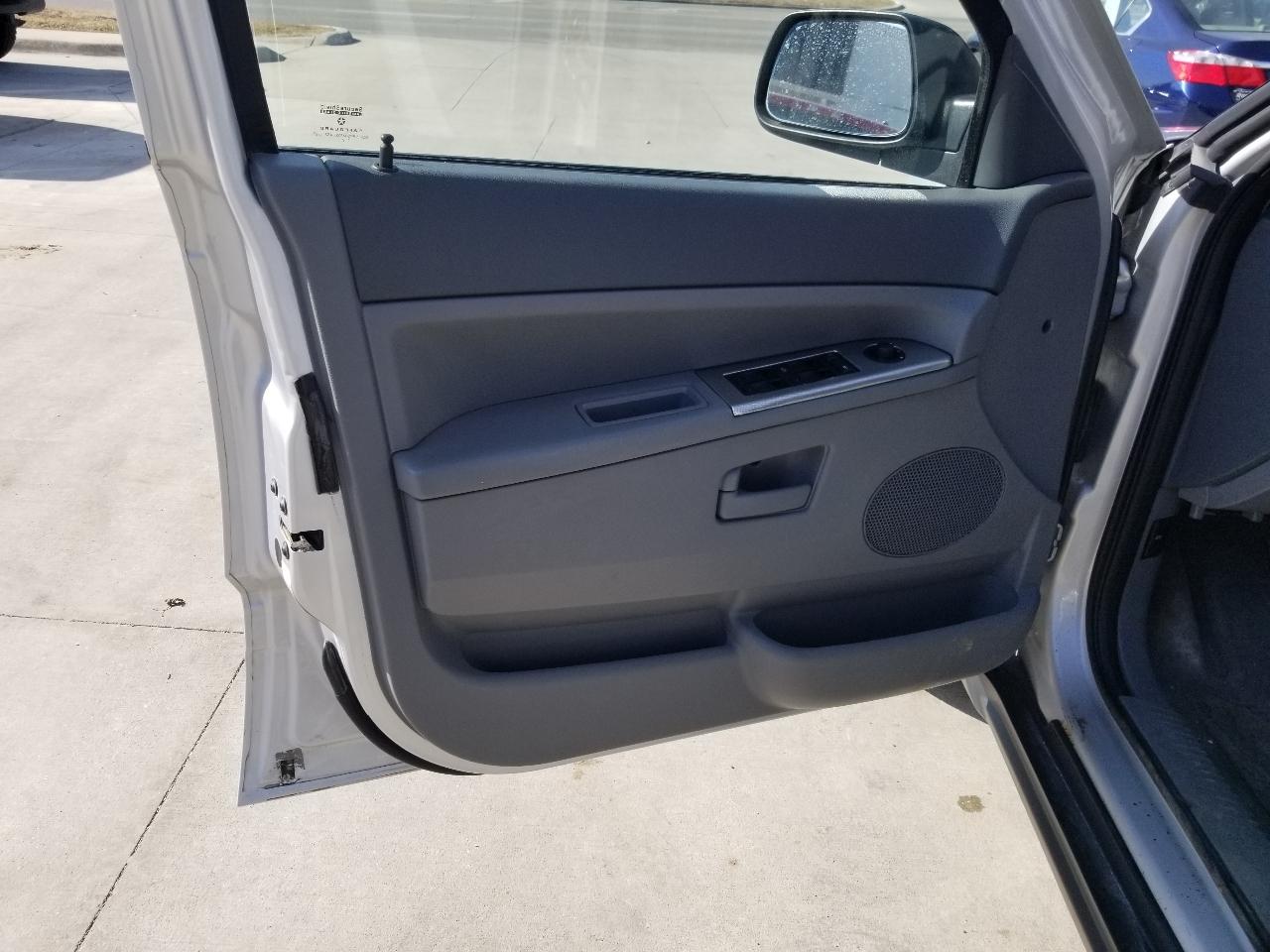 Jeep Grand Cherokee 4dr Laredo 4WD 2005